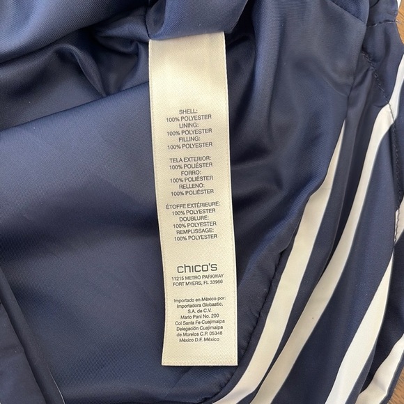 Chicos Navy and White Striped Quilted Vest Size 1 - Picture 4 of 4